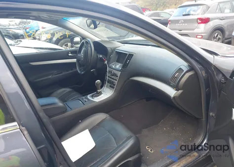 2009 Infiniti G37X z USA, uszkodzony, nr VIN JNKCV61F29M360136